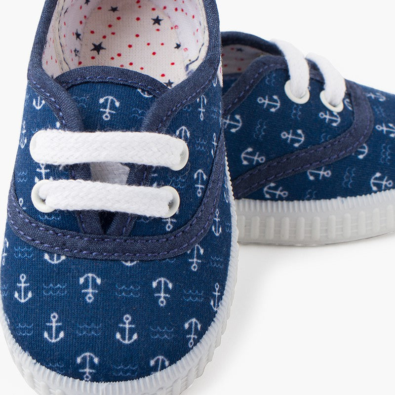 Zapatilla de lona con cordones