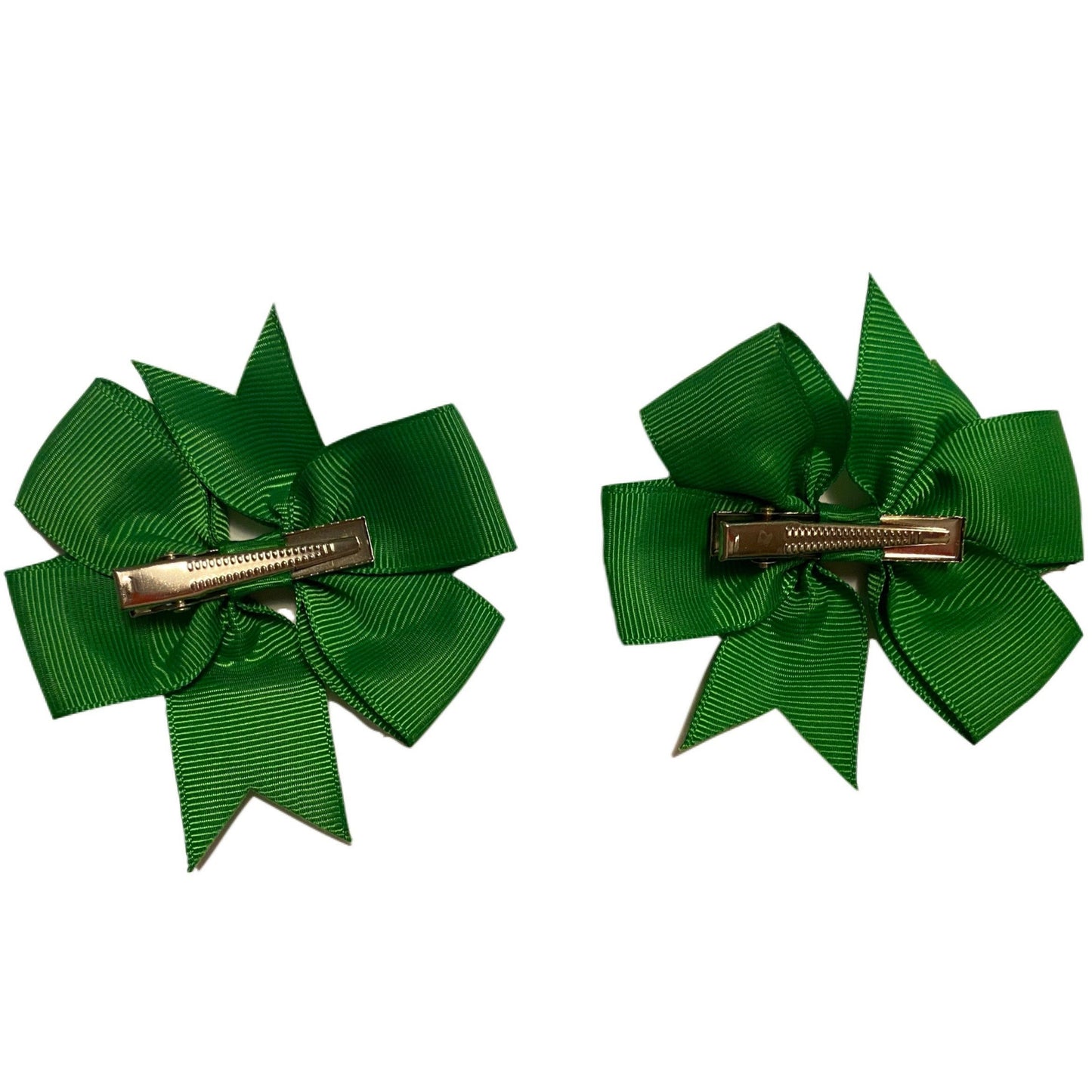 Par de clips con Lazo Verdes