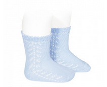 Medias caladas celeste