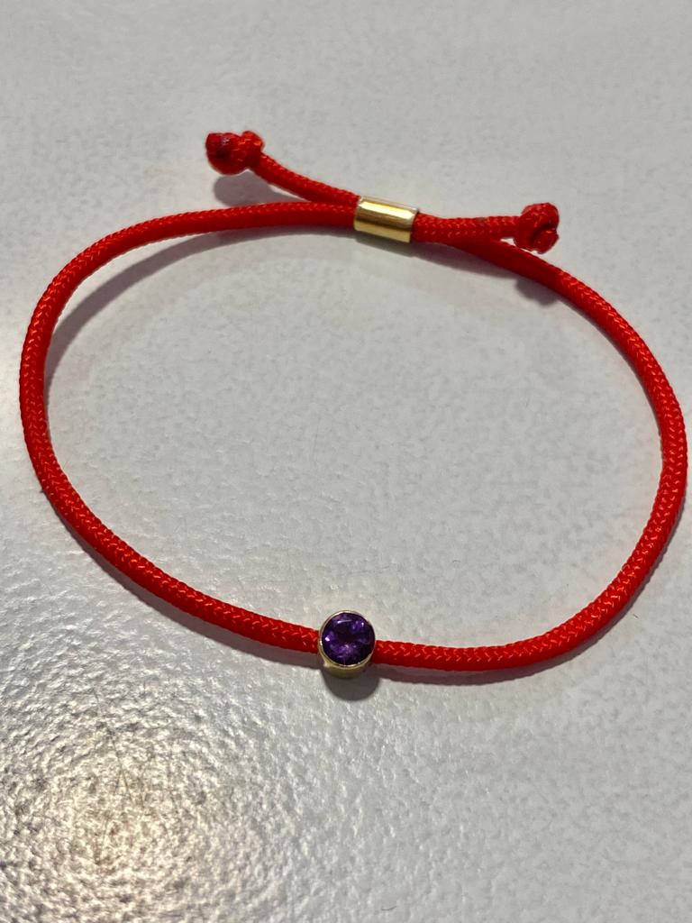 Pulsera hilo rojo amatista