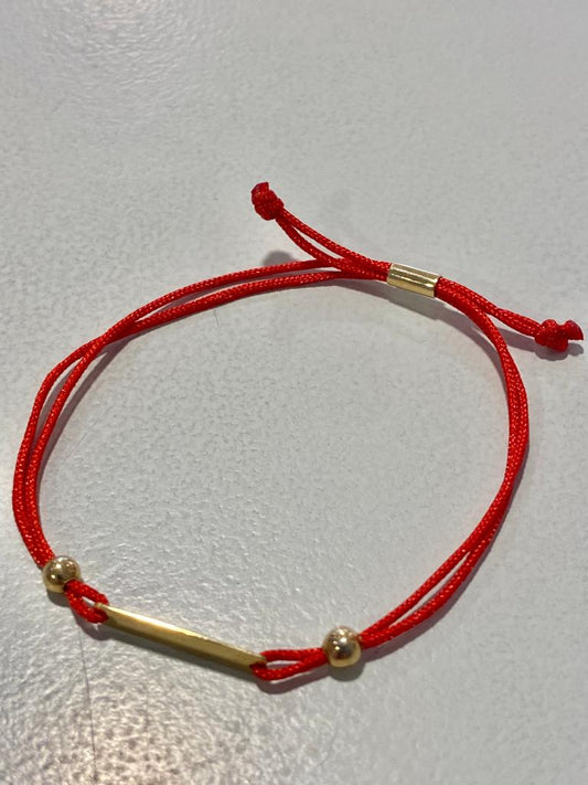 Pulsera hilo rojo placa para nombre